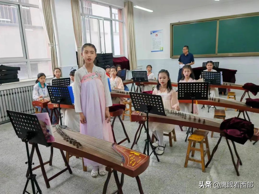 崆峒区红旗街小学2017届,红旗小学社团演出