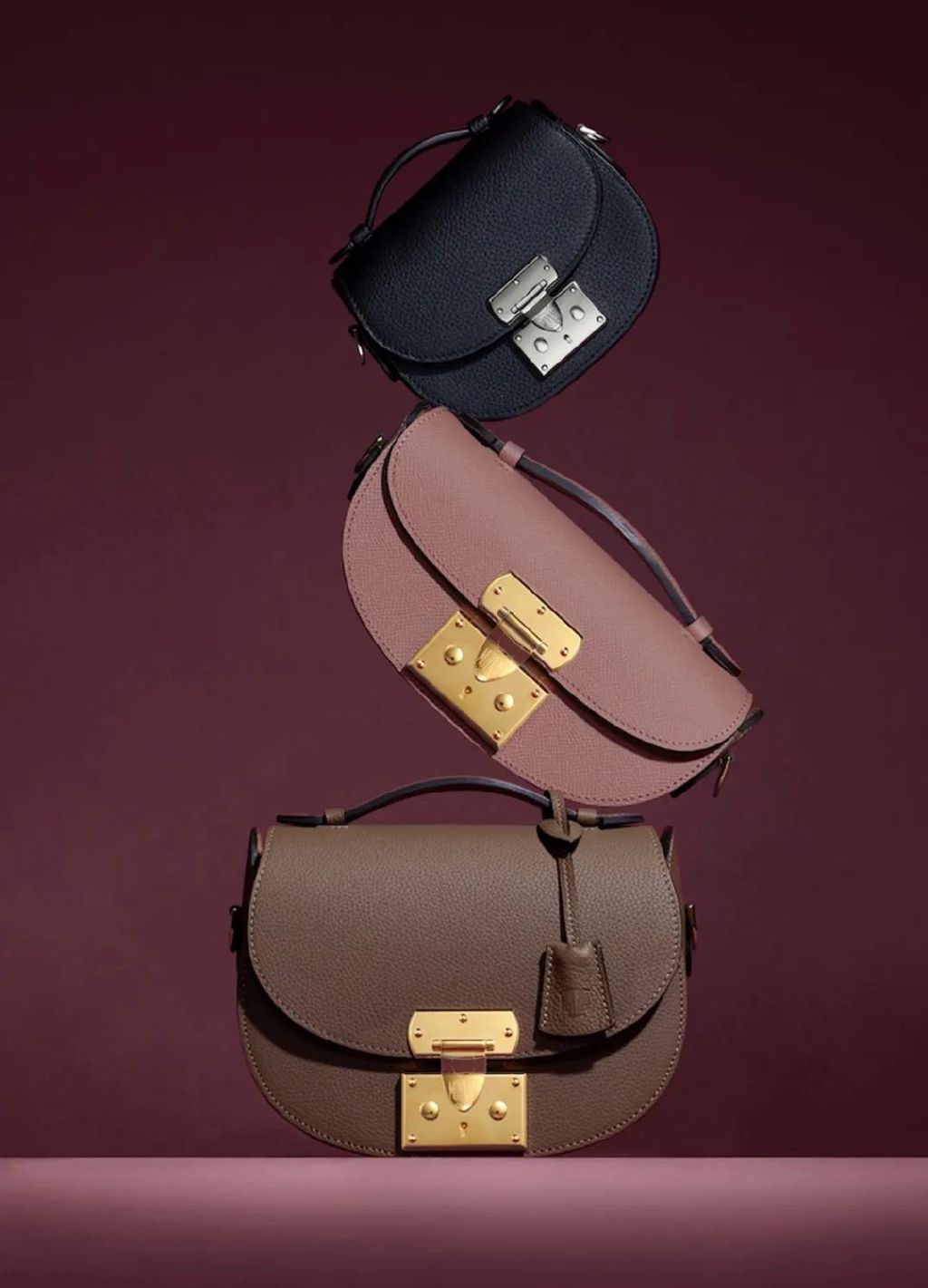 chanel哪些款式包包值得买,chanel包包最值得买