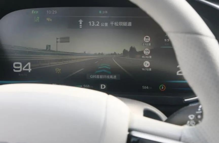 飞凡汽车er6带绿牌,飞凡汽车er6对比测试