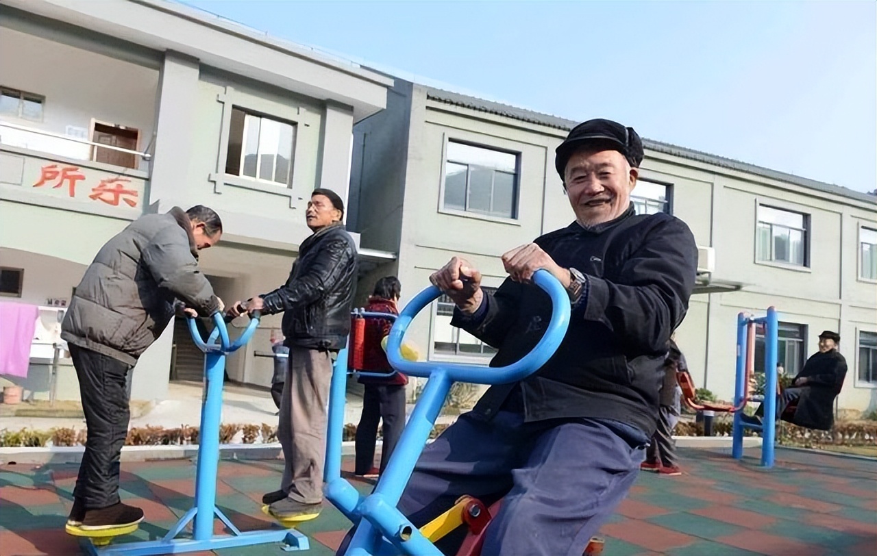 两会对农民的六条建议,村干部谈农村工作的意见和建议