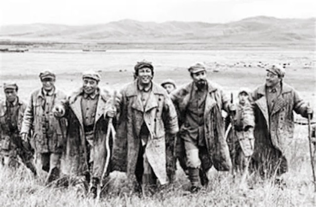 1934年长征前，陈毅找到*德朱**：我还要指挥作战，请不要把我留下