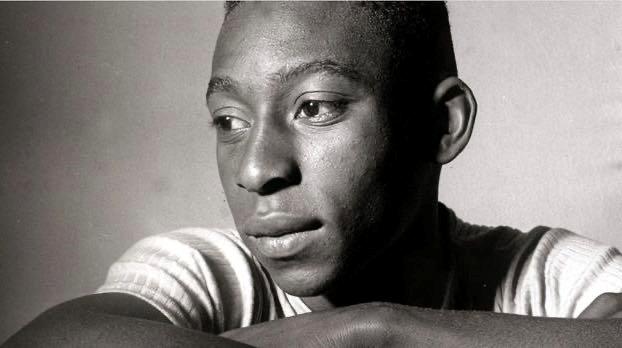 足球球王贝利的传奇之路,球王贝利的传奇足球之路