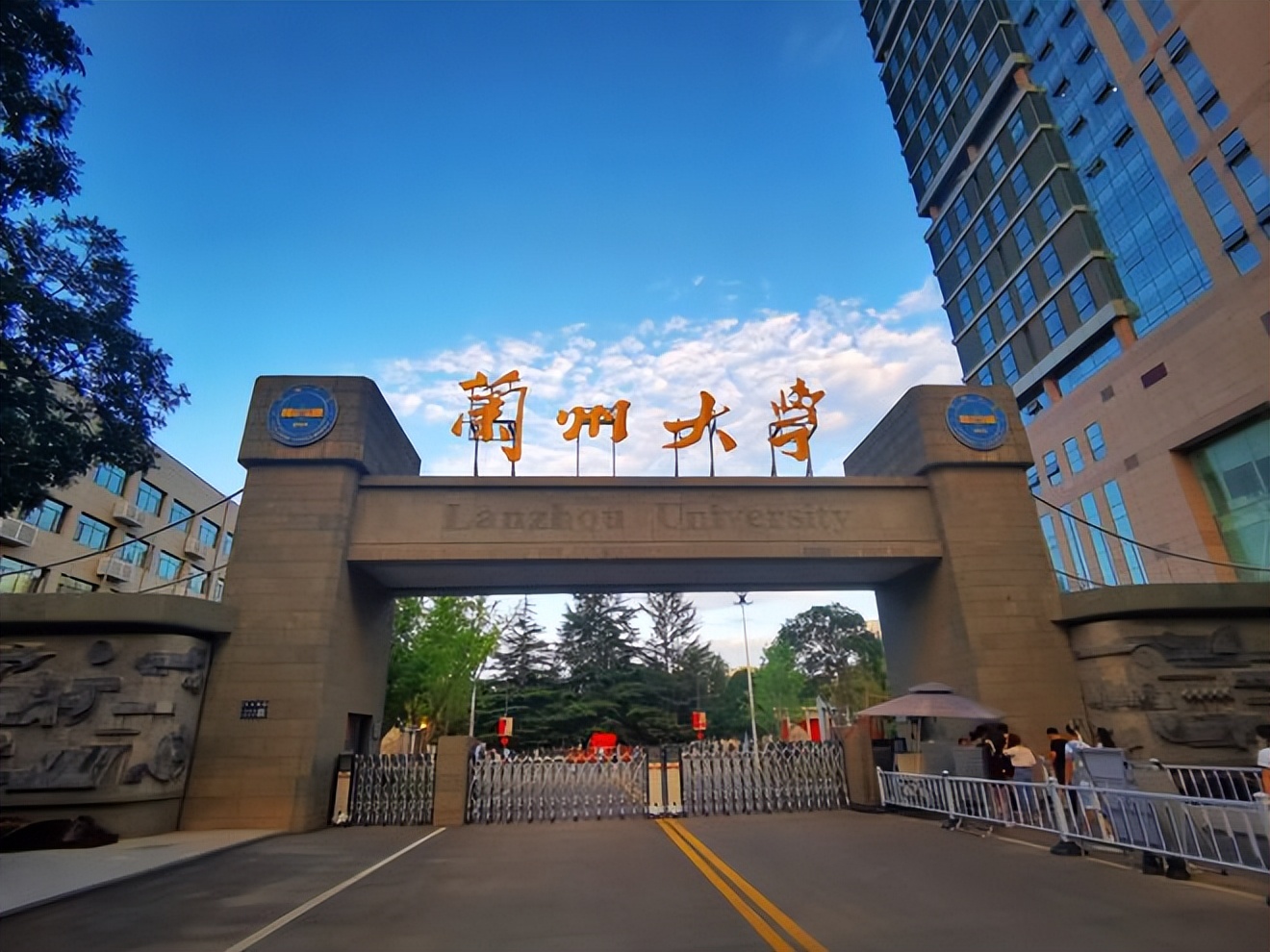 为什么兰州大学国际排名比国内好,兰州大学为什么这么厉害