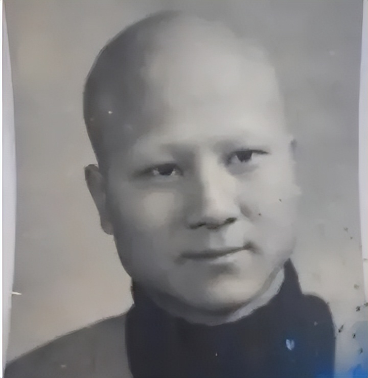 李连杰计春华对打视频,计春华打得过李连杰吗