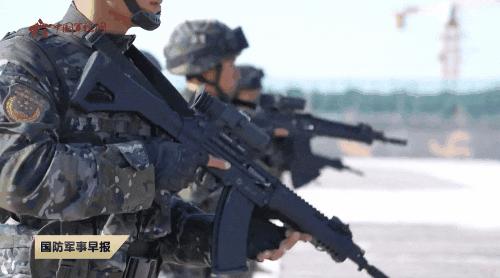 兵团新警,警用突击步枪与军用突击步枪