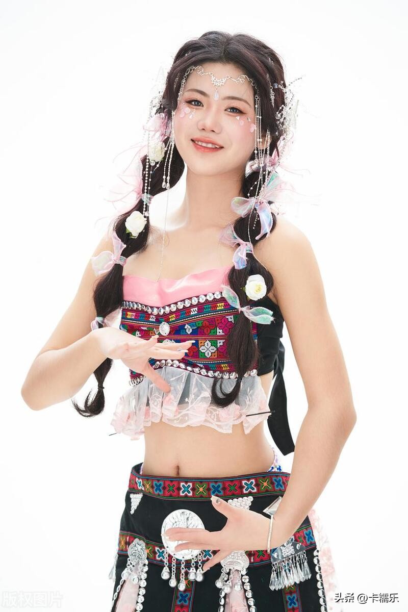 云南女大学生旅游事件,云南大山旅行遇到小姐姐