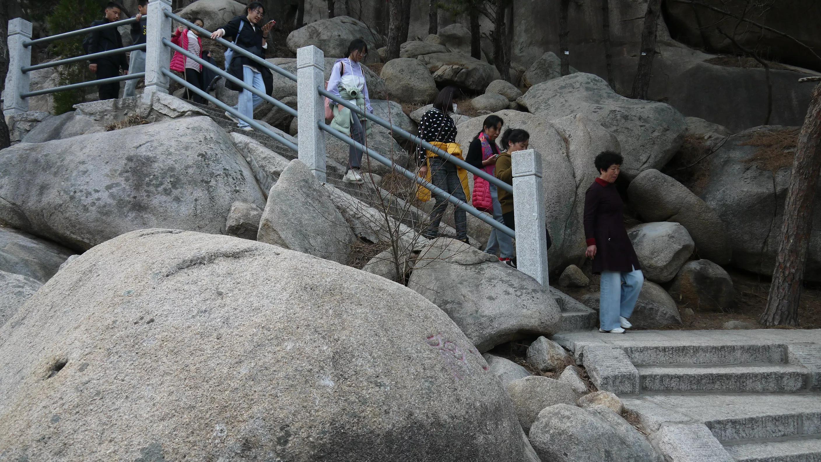 青岛仰口景区五一,青岛崂山仰口风景