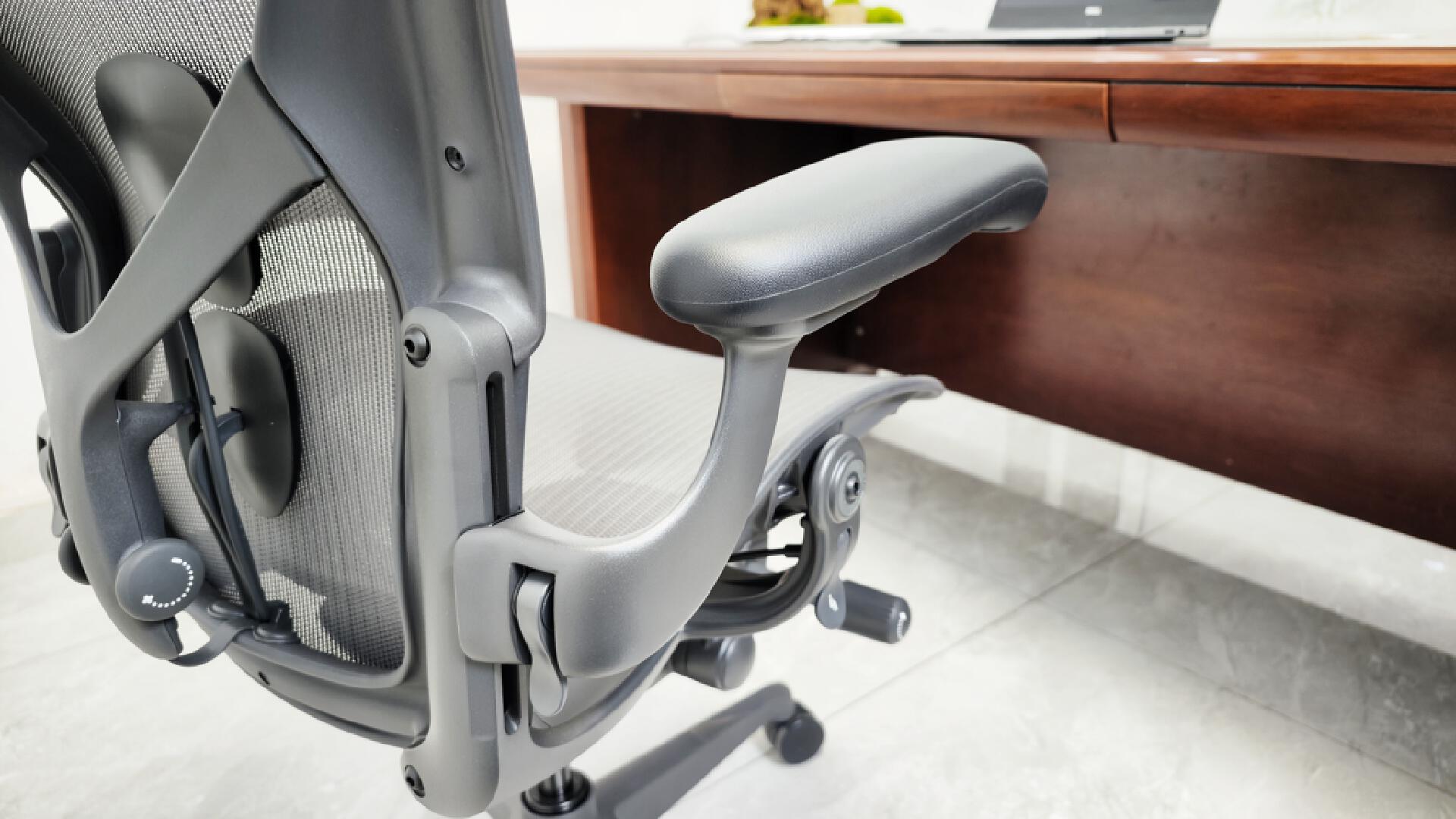 椅子推荐人体工学椅测评,适合上班族的护腰椅