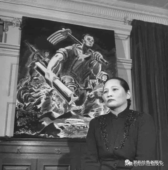 老照片纪念宋庆龄诞辰129周年