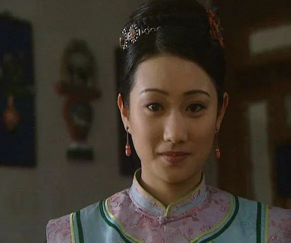 《东北一家人》20年,演员差距悬殊,2位配角离世,小龙套成大腕