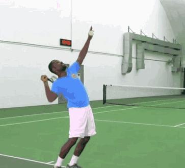 网球二发落点,网球如何控制击球深度