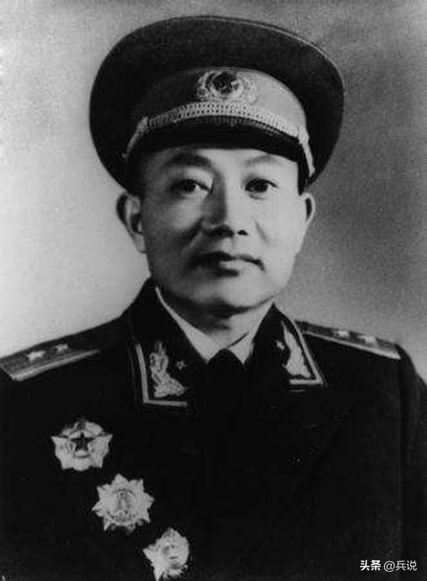 八路军大官被俘，对日军自称副团长，*伯承刘**密电：不惜代价救人