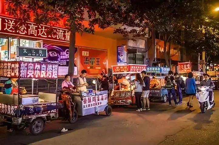 我,40岁被裁员,找不到工作街边摆摊,一年赚了50万