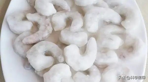 虾外面裹着面,冷冻虾的外层冰是怎么冻上去的