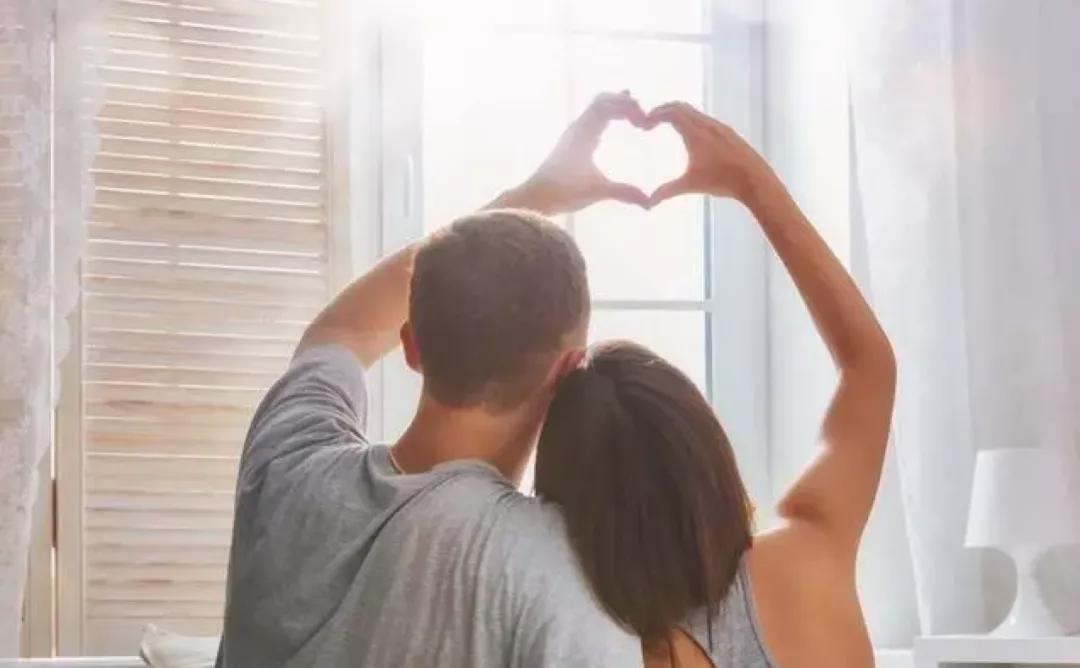 两个人遇到感情问题该怎么解决,两个人感情再好也经不起折腾