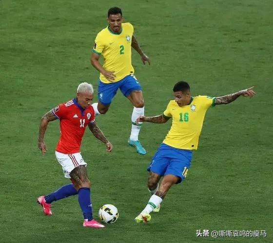 攻势足球战术思路,二人默契配合战术