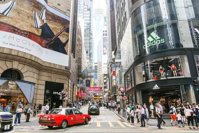 香港之前为何这么繁华,为什么香港回归前很繁华