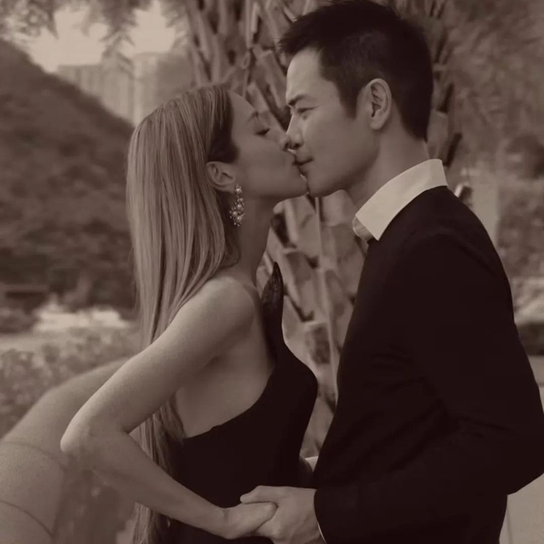 四年抱三！31岁陈凯琳为郑嘉颖生下三胎儿子，不排除追第四胎