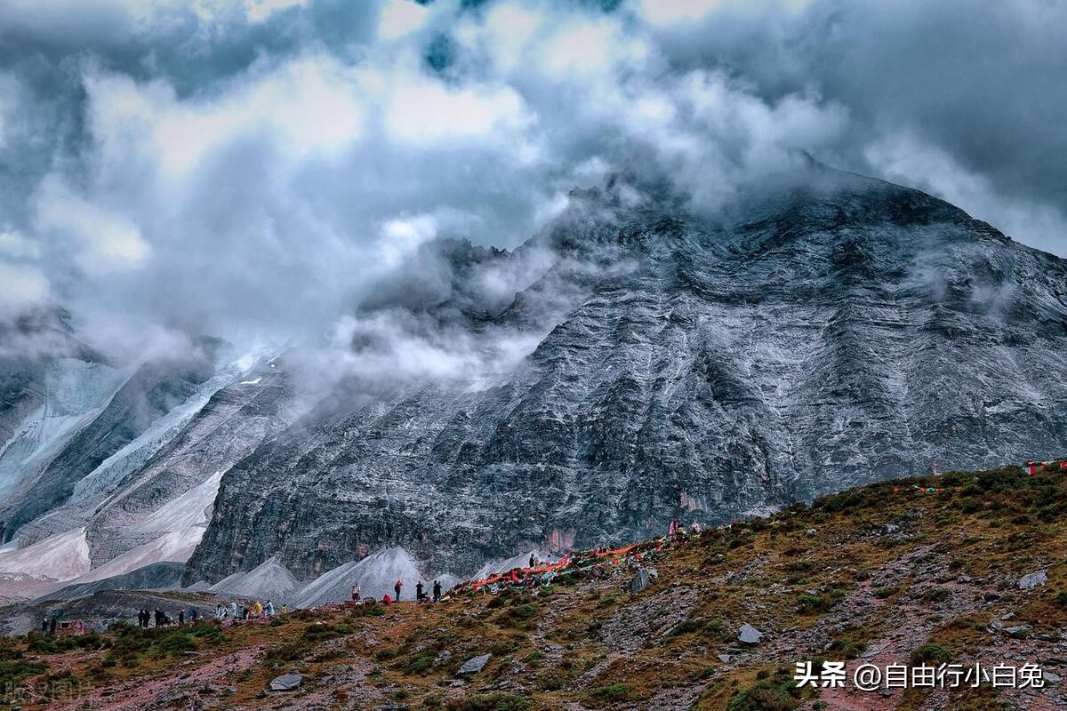 稻城亚丁自然保护区旅游攻略,稻城亚丁秘境视频