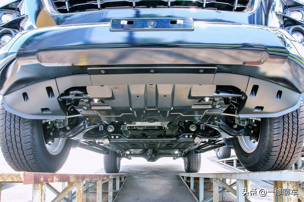 家庭用车买什么suv车最经济实用,suv与轿车优缺点比较哪个更舒服