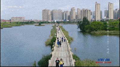 连续21年吊打厦门!这座疯狂“搞钱”的小城,藏着比三亚清净的海