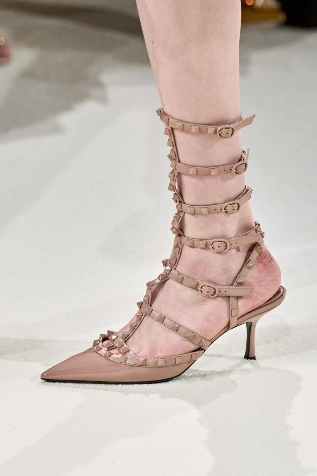 2023秋冬伦敦时装周收官,2022秋冬巴黎时装周什么时候开始