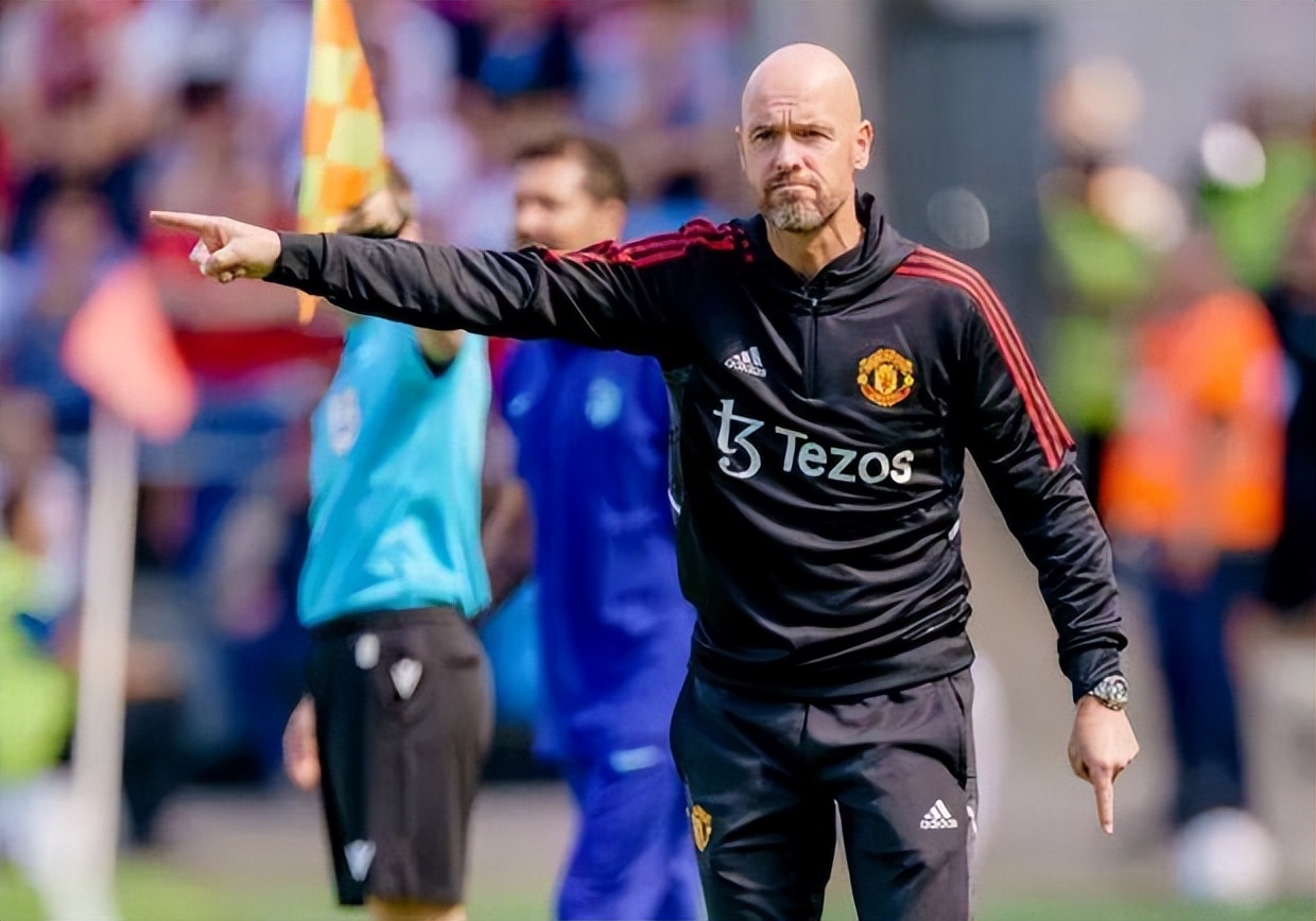 滕哈格对c罗的言论,滕哈格对c罗提前离场的回应