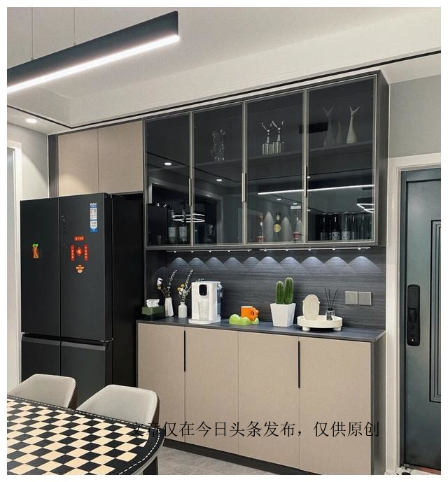 餐厅装修9大技巧必读,餐厅装修不做餐边柜