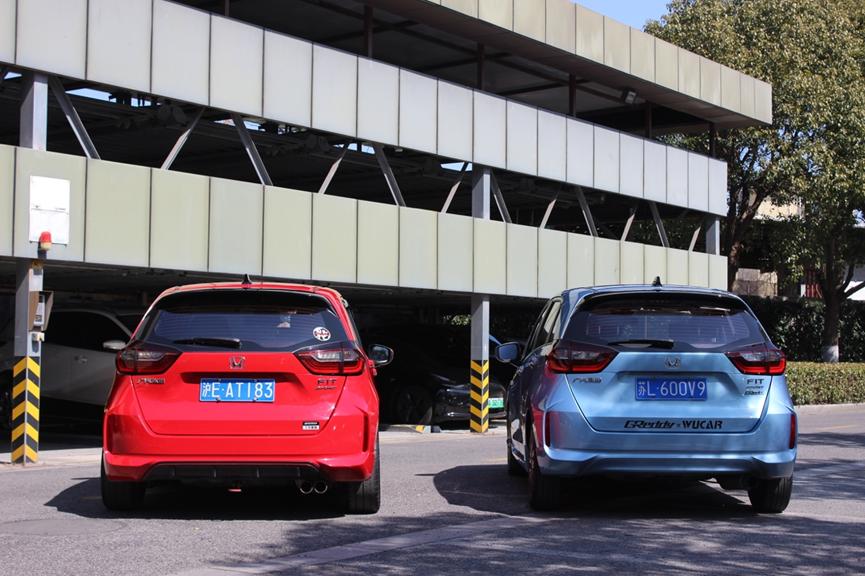 本田飞度最好的改装,国外本田三厢飞度改装