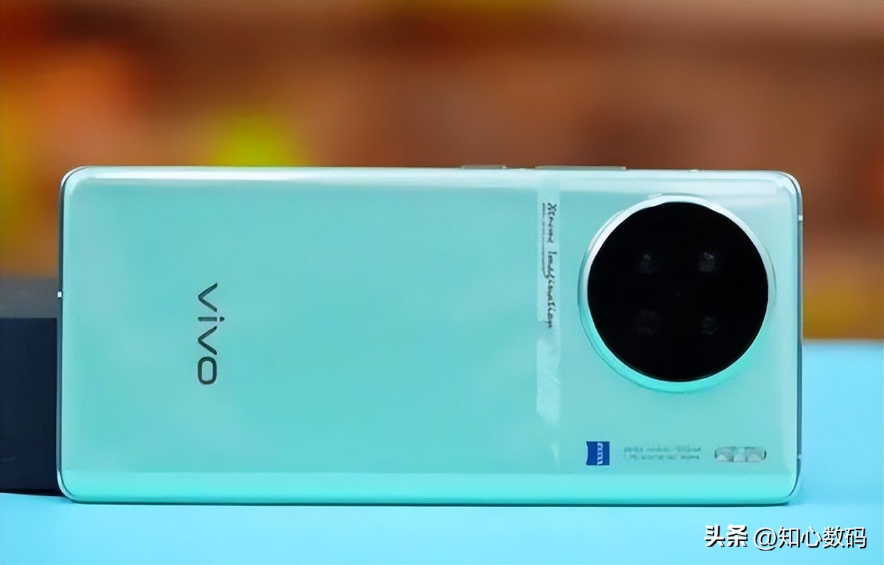 vivox90s值得买吗今年,vivox90s现在值得购买吗