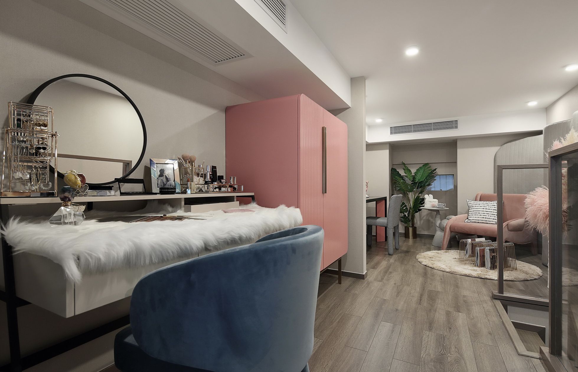 女子自己花一万装修130平的房子,西安花了330万装修17房