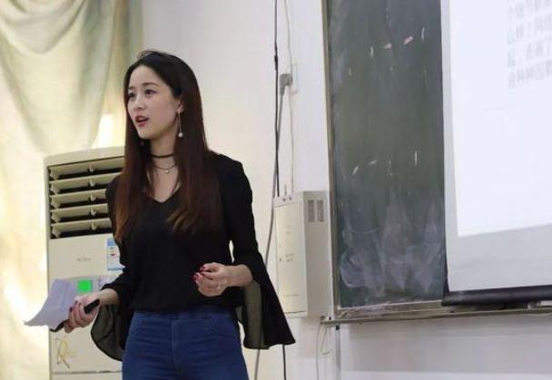 为什么英语老师比其他老师漂亮,为什么英语老师都很有钱