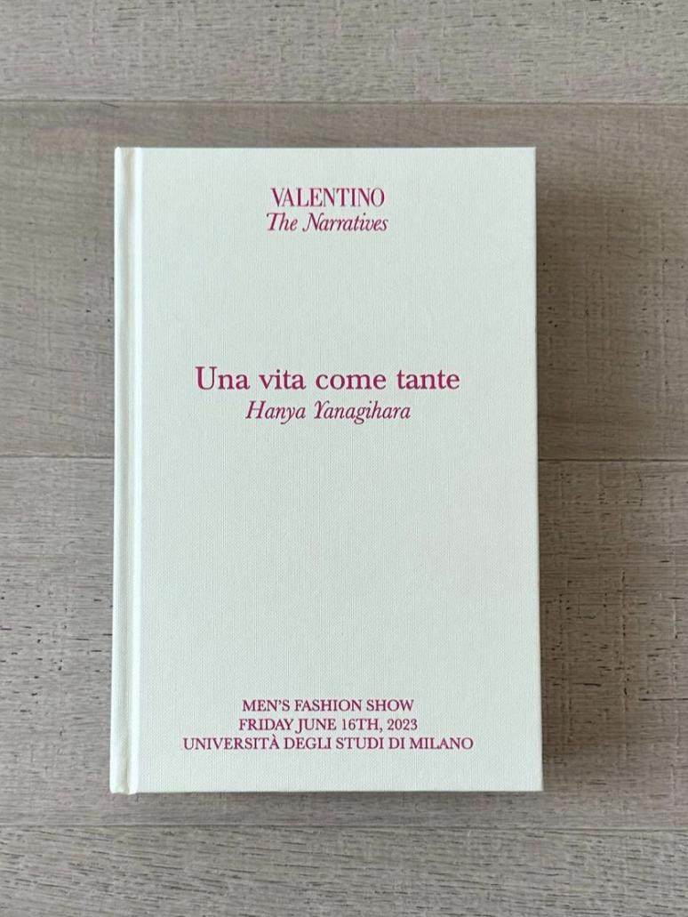 valentino2024春夏男装秀,valentino2022秋冬男装时装秀