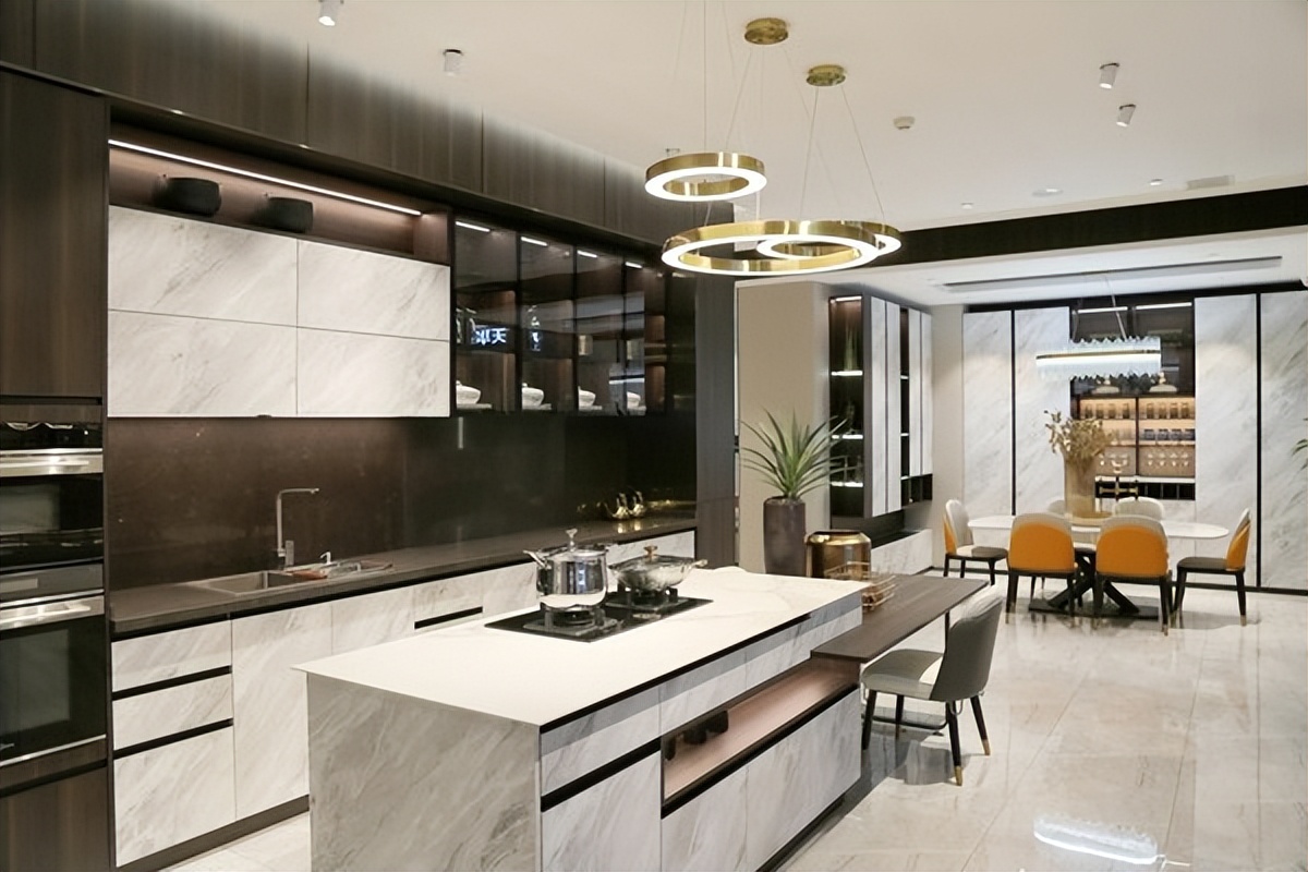 门启·新升|展志天华李楠：以“净化”之路开启门墙柜绿色未来