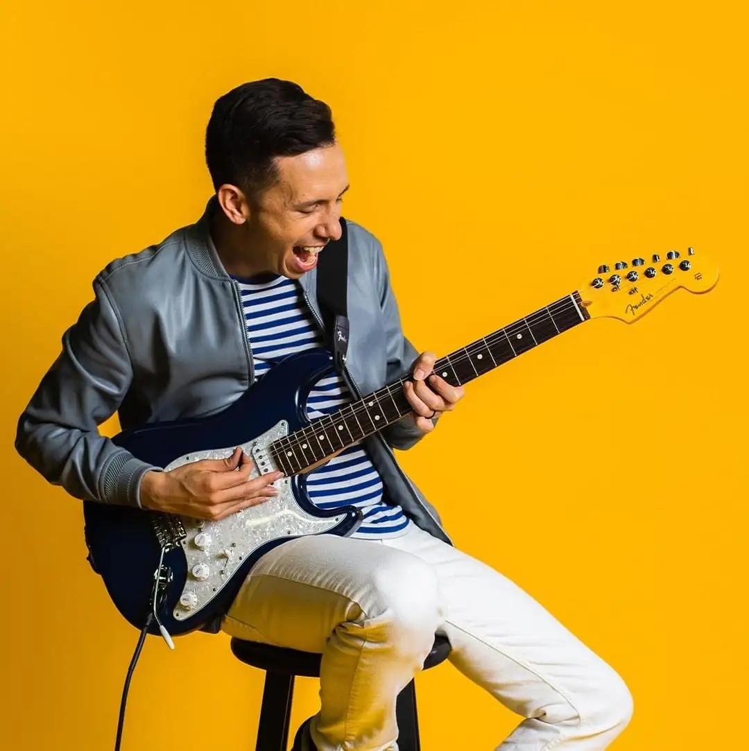 fender电吉他修复,fender电木吉他不插音箱效果