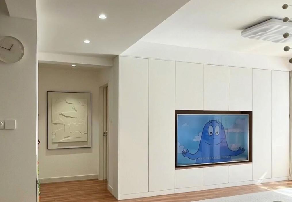 电视柜意式轻奢高级感,全屋定制电视柜怎么做才显高级