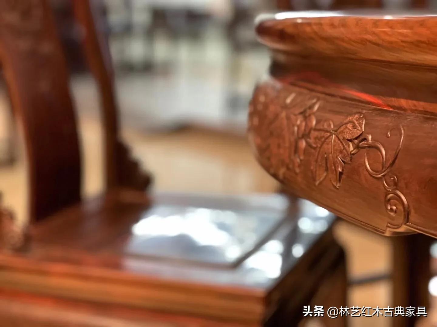 最漂亮的大红酸枝餐桌,大红酸枝方餐桌图片大全集