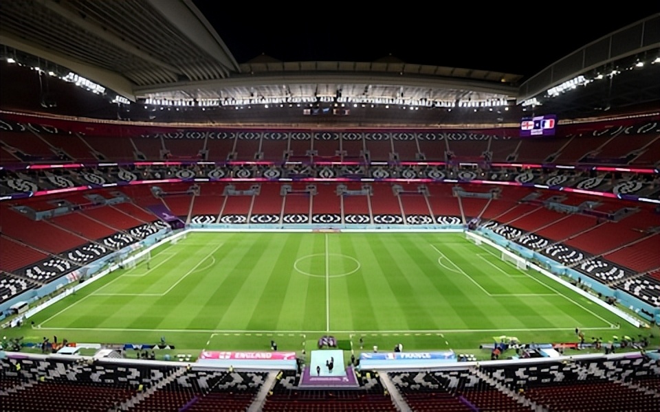 英格兰凯恩被打,英格兰凯恩遗憾场景