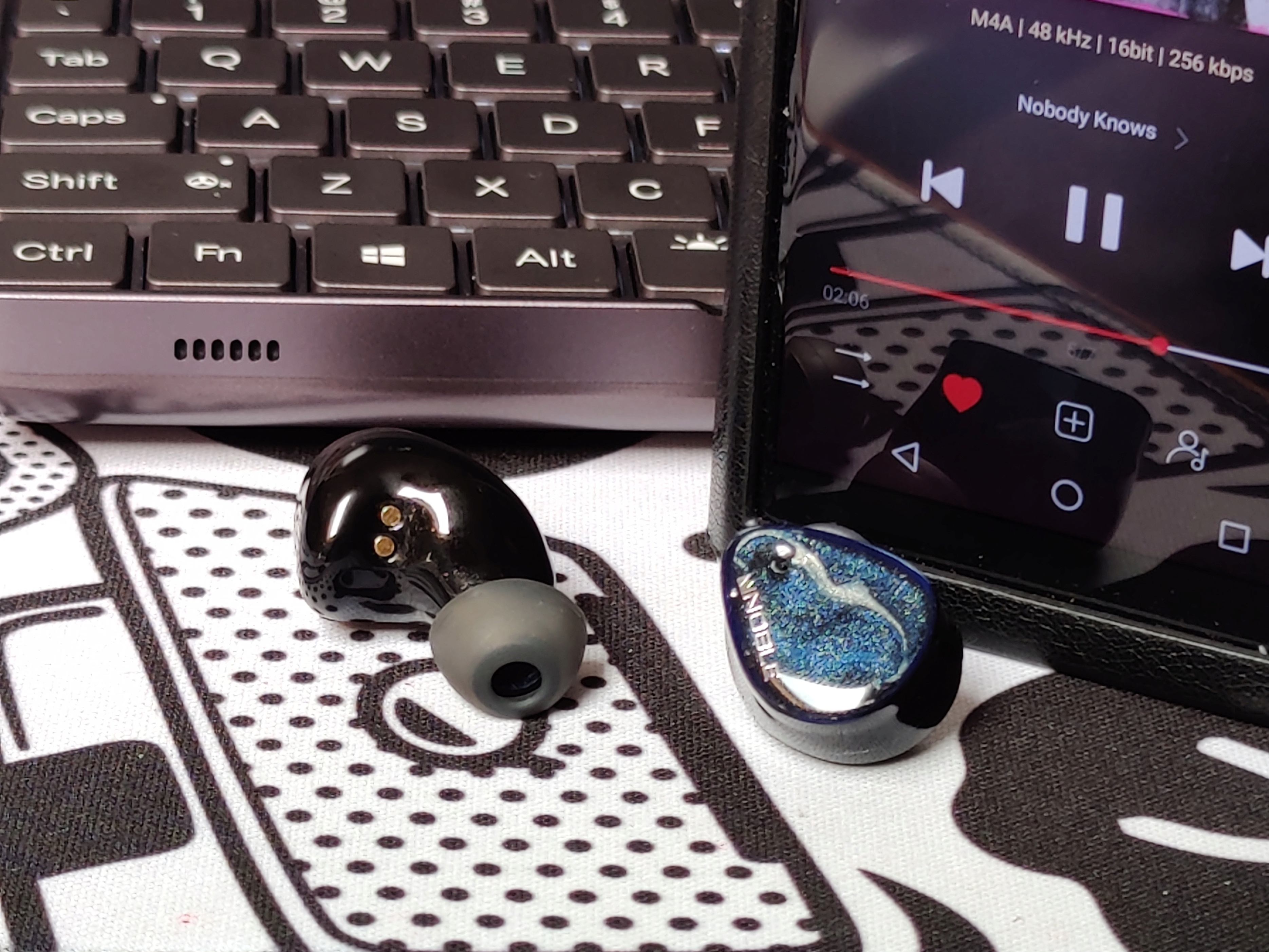 Tws磁吸蓝牙耳机评测,tws空气传导蓝牙耳机