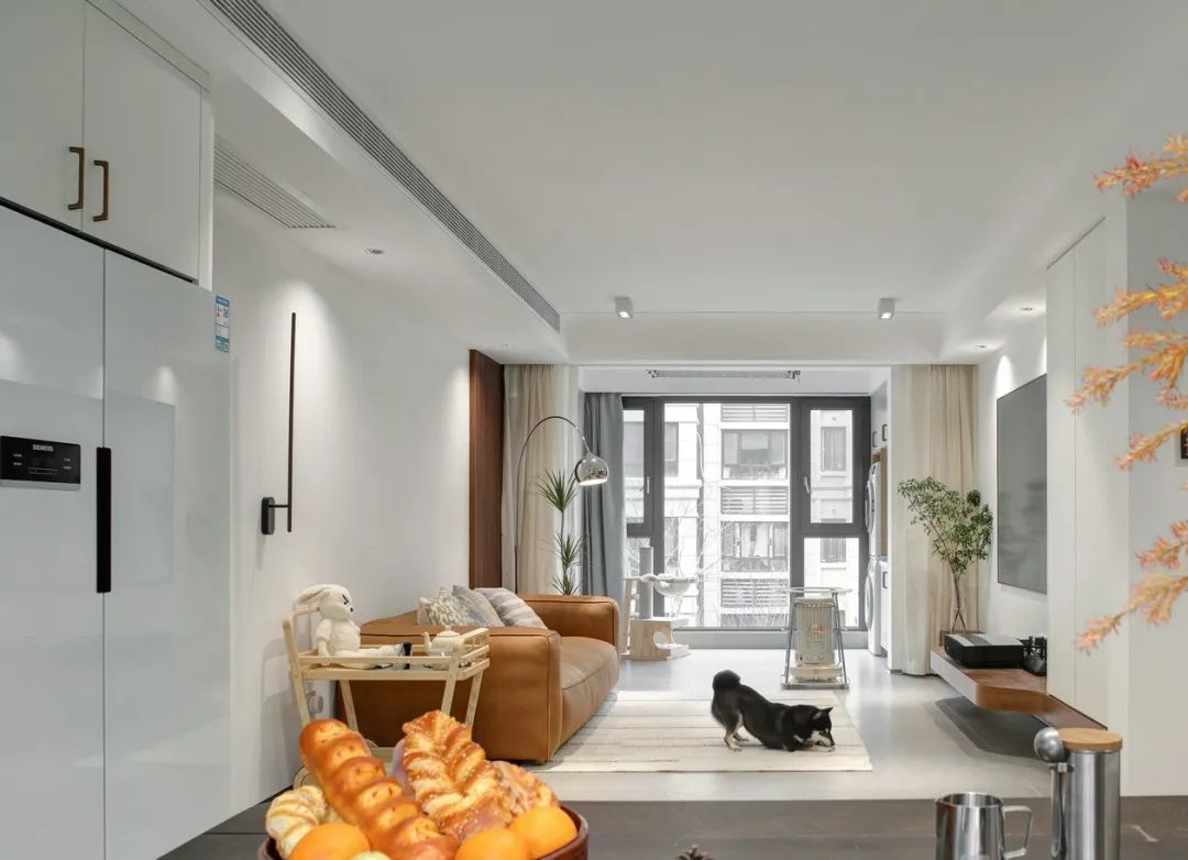 看了女人才知道什么是气质,如何把大白墙改造更高级