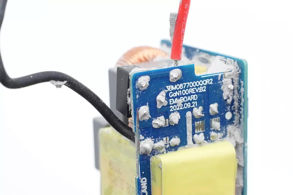 联想20w快充头拆解,联想快充电源拆解