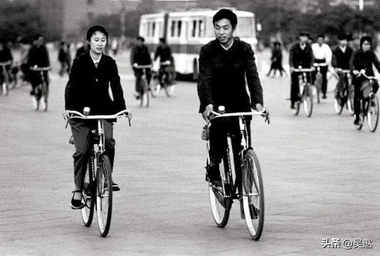 70年代一辆凤凰牌自行车,凤凰牌旧自行车值多少钱一辆