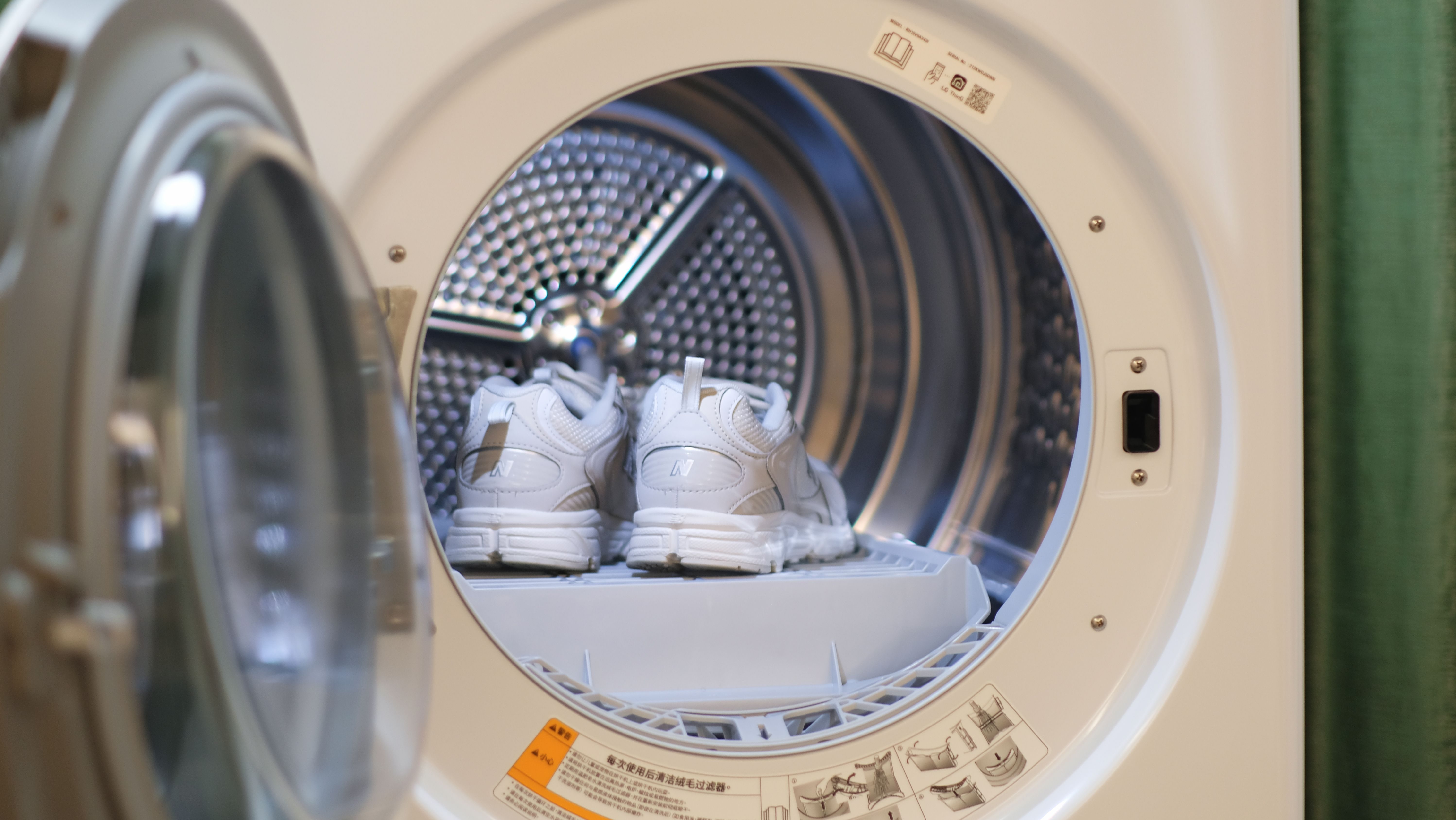 洗烘套装怎么选?双变频压缩机很重要!LG容慧洗烘套装告别晾衣架