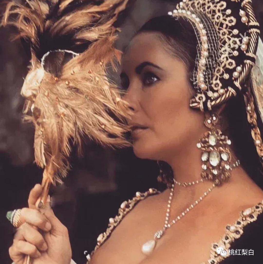 伊丽莎白泰勒去世后珠宝去哪里了,世界头号美女泰勒