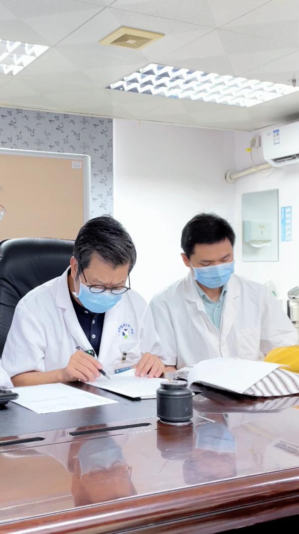 过敏性紫癜属于皮肤病吗,和过敏性紫癜相似的皮肤病