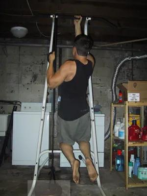 单臂引体向上女,单臂锁引体向上