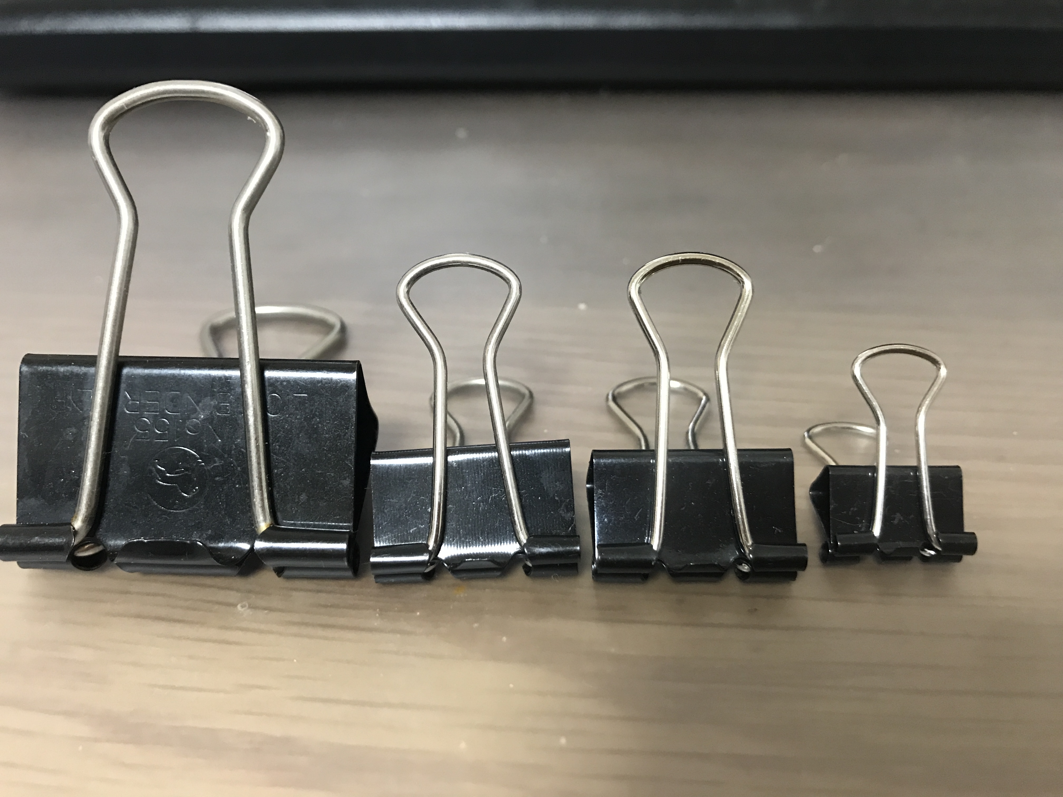 收纳卷子的文件夹怎么做,办公桌笔和文件夹收纳