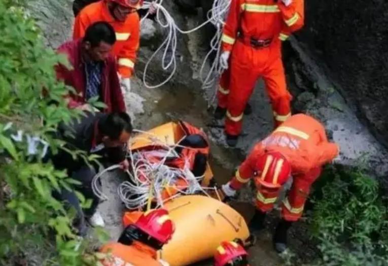 天门山翼装飞行女孩刘安全部视频,天门山翼装飞行女孩刘安照片曝光