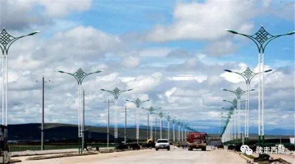 西藏那曲畜产品展销 (西藏那曲畜产品展销场航拍)