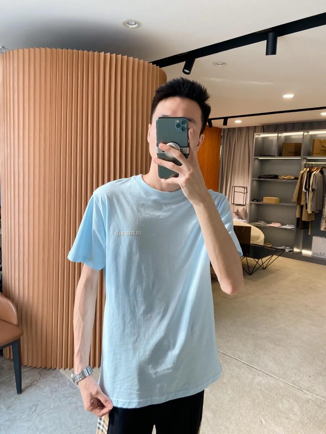 皮肤黄黑不要穿什么色,皮肤黑的男生适合什么颜色的衣服